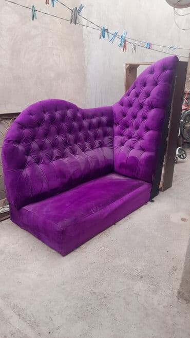 диваны в кафе: Угловой диван, Б/у, Кожа — 3