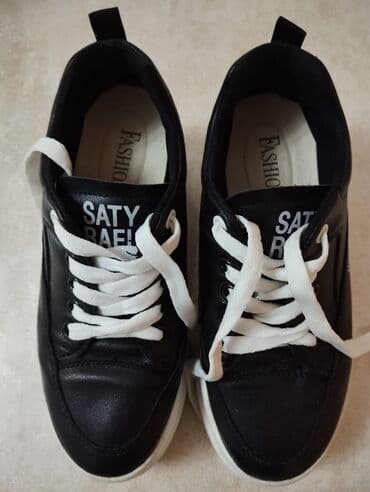 qaçış üçün qadın krosovkaları: Ölçü: 36, rəng - Qara, Yeni — 5