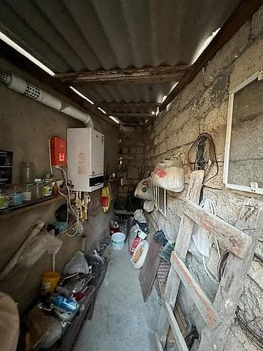 kapsul ev: Maştağa gülçülük 22 nömrəli məktəbin yanı 3 otaq 1 mətbəx şəxsi tikili — 9