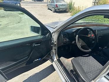 neodim maqnit: Mercedes-Benz C 230: 2.3 l | 1996 il Sedan — 8