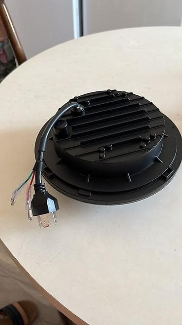 e39 radiator: 7 düymlük LED avtomobil fara (yuvarlaq) Vaz Niva, Qaz 24,Vaz 011 ve — 2