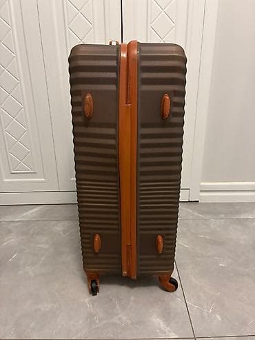 Böyük ölçülü sərt korpuslu səyahət çantası (suitycase) - Rəng — 4