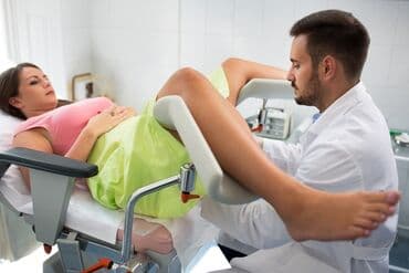 diaqnostik: Xidmət: “Qadın Sağlamlığı” – ginekoloji xidmətlər Təsvir: - Qadın — 2