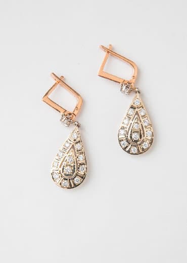 xari bulbul sancaq: Sırğa — 1