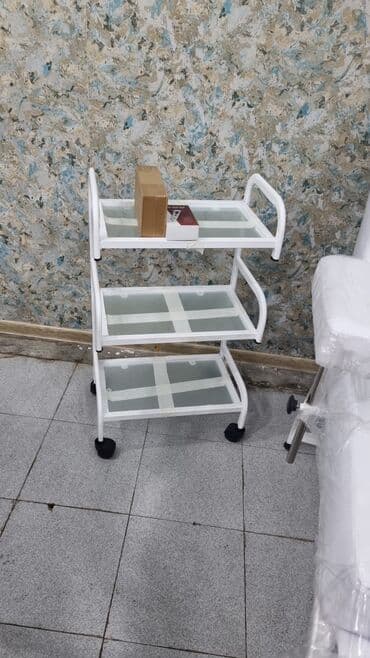 bağ çətirləri: Etegerka kosmetoloji araba Tam keffiyetli ve görünüşlü avadanliqdır — 2