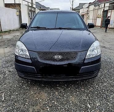 Kia rio avtomat sedan. Yaxşi veziyyetdedir heç bir problemi yoxdu