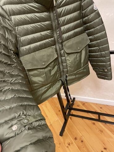 Cinslər: Puxovik kurtka, Moncler — 6