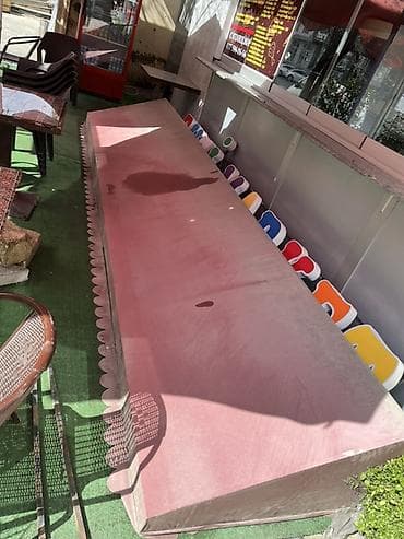 hasar ustu jaluz: Açıq qəhvəyi rəngli metal tavan, açıq havada kölgə və ya sığınacaq — 4