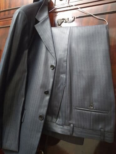 kisi pencekleri: Göyə çalan boz kostyum.48razmerdi1dəfə toya geyinilib.Lap yenidi — 4