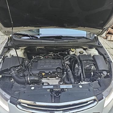 masin səkilləri: Chevrolet Cruze LTZ sedan - Kuzov: sedan, ağ rəng - Komplektasiya — 8