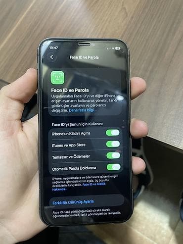 mini ipad 6: IPhone 11, 128 GB, Qara, Face ID — 3