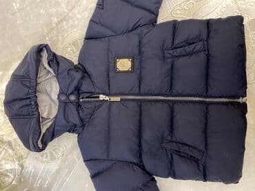 Brend kurtka cavalli originaldir, barkodu da qeyd olunur. Cox gozel