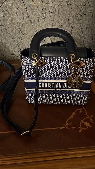 Çiyin çantası, Dior, Yeni