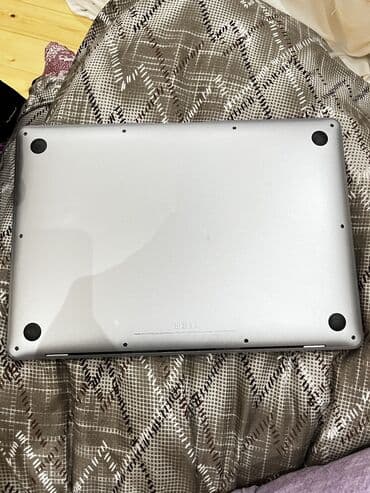 Apple MacBook: İşlənmiş Apple MacBook, 13.1 ", Apple M1, 256 GB — 3