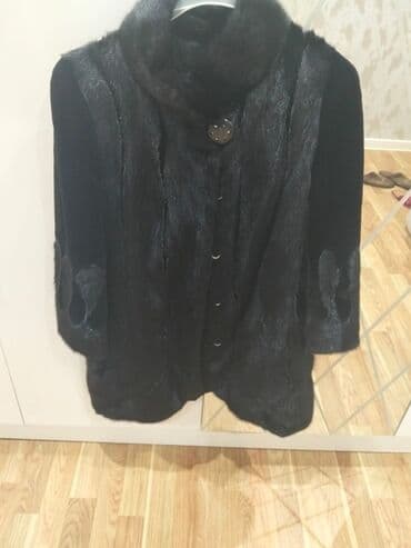 Hyundai: Qara mink kürkü - Model: qısa palto tipli, dizdən yuxarı uzunluqda - — 2