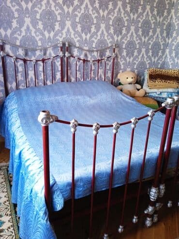 tek carpayi sekilleri: İşlənmiş, İkinəfərlik çarpayı, Matrassız — 1