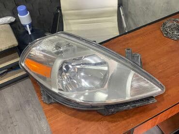 fara polirovkasi: Sağ, Nissan, Orijinal, ABŞ, İşlənmiş — 1