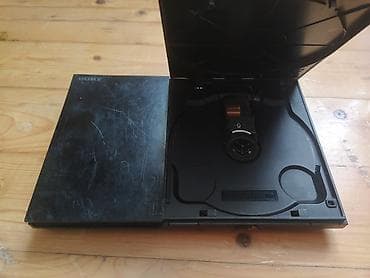 ps2 diskleri: Sony PlayStation 2 Slim (SCPH-7xxxx seriyası) Paket məzmunu: - PS2 — 4