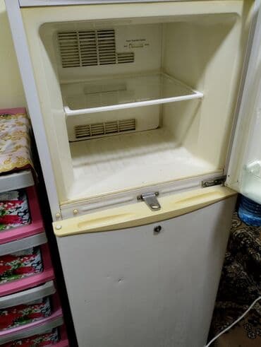 Duxovkalar: 2 qapılı Soyuducu Satılır, rəng - Ağ — 3