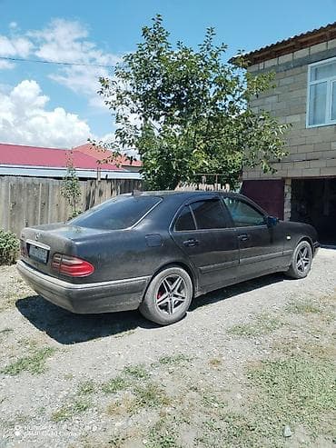 ups satisi: Mercedes-Benz E 240: 2.4 l | 1999 il Sedan — 4
