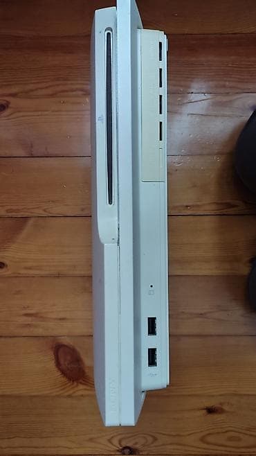 xbox one disk: 14 oyun 1pult şunurları üstündə ps3. Çatdırılma yoxdur. whatsApp ilə — 3