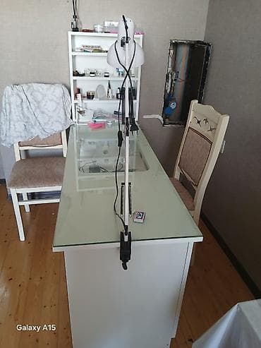 Düz masa, Siyirməli, Polkalı, Şüşə, Kredit yoxdur — 2