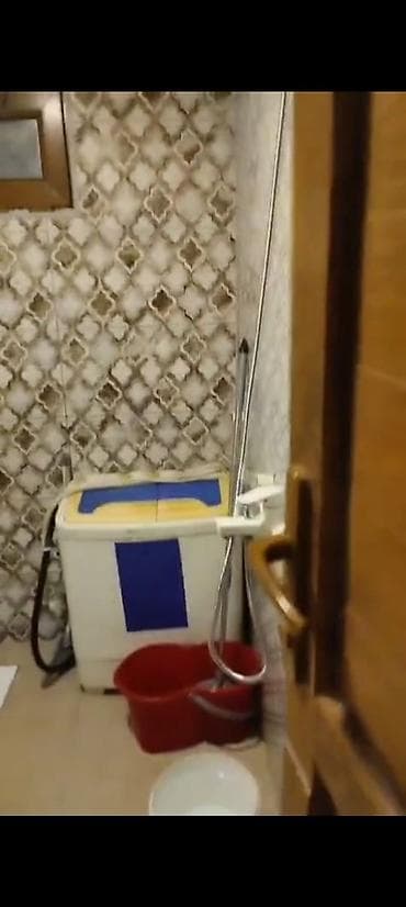 bakı kiraye: Kirayə mənzil – 1 otaqlı - Geniş yataq otağı: taxt, döşəmə xalçaları — 2