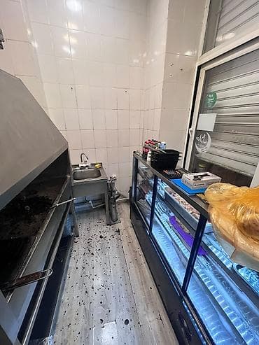 Готовый бизнес: Elmlər Akademiyası M/S-dan 3 dəqiqəlik məsafədə, Hüseyn Cavid parkına — 1