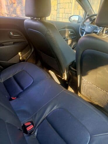 Yağlar və avtokimyəvi maddələr: Kia Rio: 1.6 l | 2015 il Hetçbek — 2