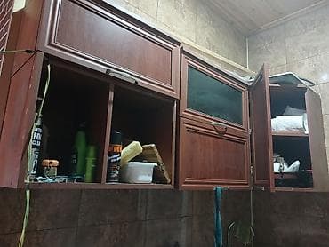 Ev və bağ: Mətbəx üçün divar asılan şkaf dəsti tecili satılır Ünvan: Qaraçuxur 81 — 2