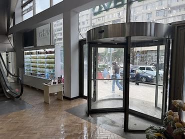 chanel çantalar: İnsaatcilar metrosunun yaxinligi Sherifzade Center icinde etir biznesi — 1