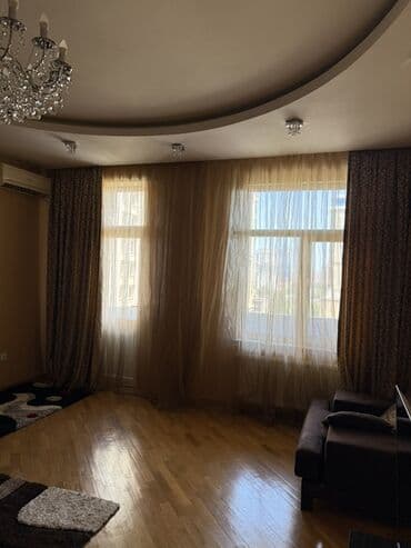 Ковры: Б/у, Занавеска, цвет - Золотой — 1