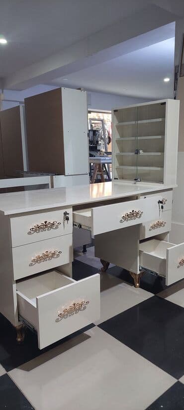 loft masa: Yeni, Manikür üçün masa — 4