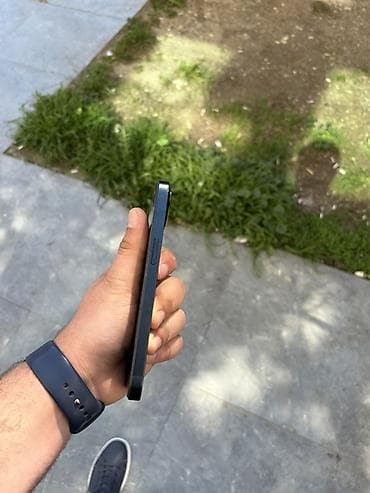 telefon qutusu: IPhone 13, 128 GB, Midnight, Face ID — 4