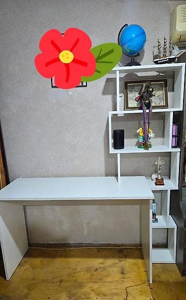 Düz masa, Stulsuz, Polkalı, Siyirməsiz, Sadə laminat