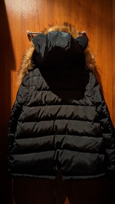 xizək gödəkçəsi: Куртка зимняя. Капюшон съёмный 
Qadın gödəkçəsi 
Paltosu — 2