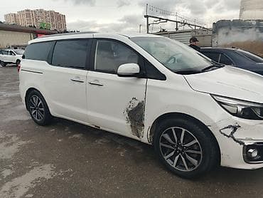 niva sekilleri: Kia Carnival minivan Lizing Mümkündür ilkin 12500 azn - Korpus: ağ — 3