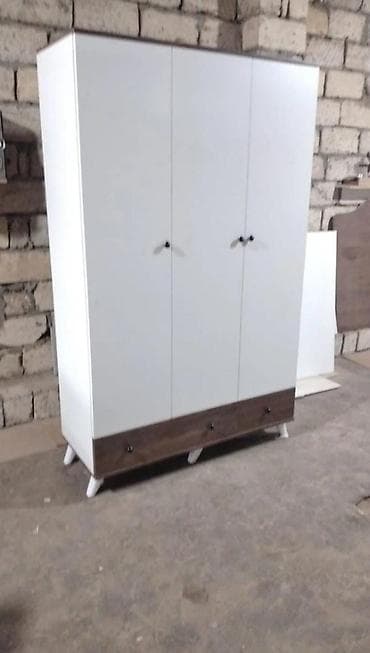 3 Qapi Dolablar Hal Hazirda Anbarda Movcuddur. Sifariwlede ne reng