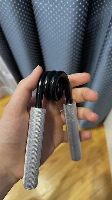 İdman və istirahət: Espander bilək və barmaq gücləndirici. 350 LB (təxminən 158 kq — 2