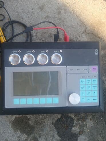 Avtomobil akkumulator zaryadkalari: Sənaye nəzarət paneli / diaqnostika blok-u - Ön paneldə iri LCD ekran — 2