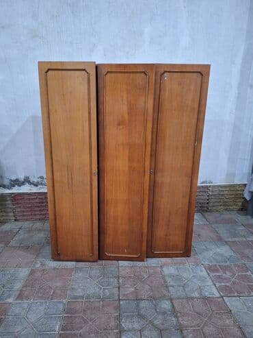 paltar dolabl: İşlənmiş, Açılan, 3 qapılı Düz dolab, Qarderob, paltar dolabı, Azərbaycan — 1
