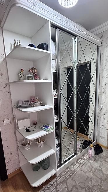 Dolab 300₼ Olcu 1,70eni
2,40 hündürlüyü Unvan Xetai ray &amp;Rumi