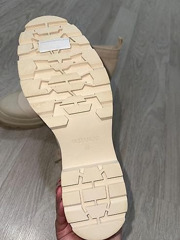 Ayaqqabılar: Pull&Bear uniseks batağı – krem/bej rəng - Model: Pull&Bear — 7