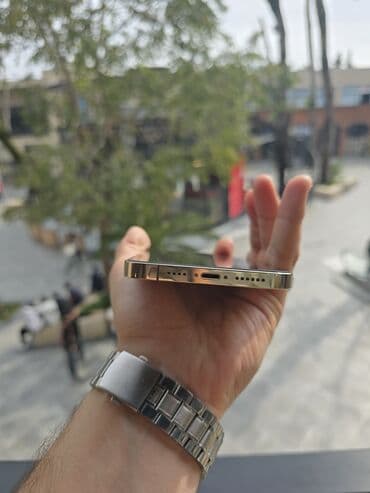 iphone 11 pro max qiymeti irşad: IPhone 12 Pro Max, 256 GB, Qızılı, Face ID — 4