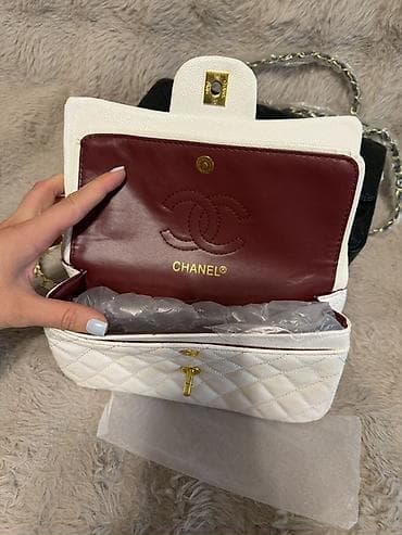 Сумки: Chanel çantalar, imisi de yenidir, qara 40 azn balaca 35 azn, ikisini — 9