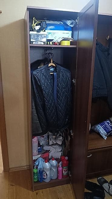 tibbi dolab: İşlənmiş, 3 qapılı, Güzgülü, Qəhvəyi, Digər material, Açılan, Düz dolab — 2