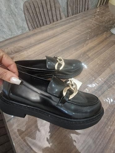 Qara loafer ayaqqabı – Pull&Bear - Rəng: klassik qara - Modell