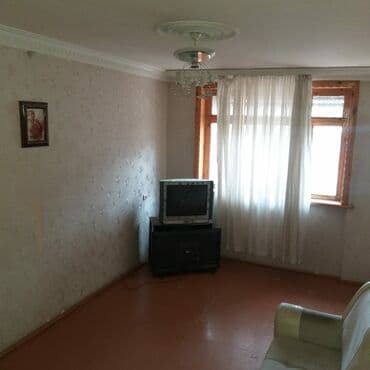 main mtk evler: Gəncə, 3 otaqlı, Köhnə tikili, 75 kv. m — 1