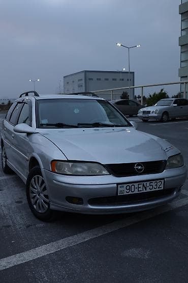 Opel Vectra: 2 l | 1999 il 499000 km Universal — 7