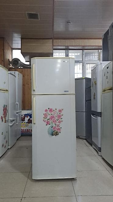 xaladenik ev: İki qapılı məişət soyuducusu - Üst hissədə ayrıca dondurucu bölmə — 2